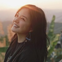 Peran ikoniknya sebagai Putri Huan Zhu tentu tak lekang oleh waktu. Penampilan Vicki Zhao Wei setelah membintangi My Fair Princess pun masih tetap cantik di usianya yang kini 49 tahun. Foto: Dok. Weibo, Instagram
