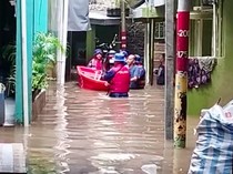 Video: Kondisi Terkini Banjir Kampung Melayu, Ketinggian Air Sempat Capai 150 Cm