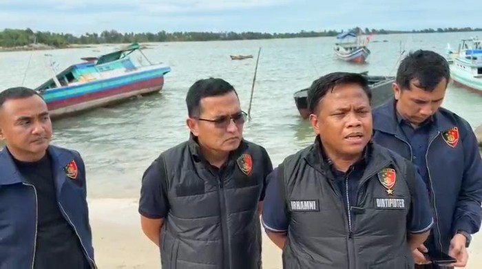 Bareskrim Sita 1 Kapal Terkait Dugaan Penyelundupan Pasir Timah ke Malaysia - Update 1