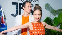 Cinta Laura mengatakan sudah 3,5 tahun berpacaran dengan Arya Vasco. Jadi ini relationship terlama aku. Aku pun wow, aku gak tahu aku bisa melakukan ini, ujarnya dilihat di YouTube Maia AlElDul TV, Jumat (20/2/2026). (Foto: dok Instagram claurakiehl)