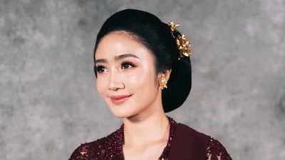 Gaya Febby Rastanty Berkebaya di Pernikahan Adik, Sempat Tak PD Pakai Sanggul