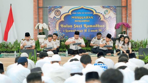 Gelaran tradisi Munggahan atau doa bersama di dalam Lapas Kerobokan. Rabu (18/2/2026). (Dok Lapas Kerobokan)