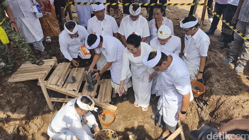 Groundbreaking penataan kawasan titik nol Singaraja, Jumat (20/2/2026). (Made Wijaya Kusuma)