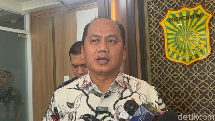 Kapuspenkum Kejagung Anang Supriatna