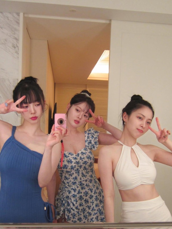 Friendship Goals! Karina aespa & Ryujin ITZY Pamer Foto Liburan ke Jepang