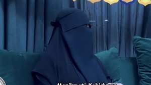 Dari ujian hingga hadiah spiritual, Kartika Putri menyebut hijrah membawanya pada pengalaman hidup yang tak pernah ia bayangkan sebelumnya. Foto: Channel YouTube Kartika Putri