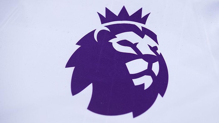 MANCHESTER, ENGLAND - FEBRUARY 11: The logo / badge of the Premier League is seen during the Premier League match between Manchester City and Fulham at Etihad Stadium on February 11, 2026 in Manchester, England. (Photo by James Gill - Danehouse/Getty Images)
