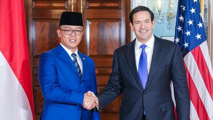 Menteri Luar Negeri (Menlu) Indonesia Sugiono saat bertemu dengan Menlu Amerika Serikat (AS) Marco Rubio. (Instagram/secrubio)