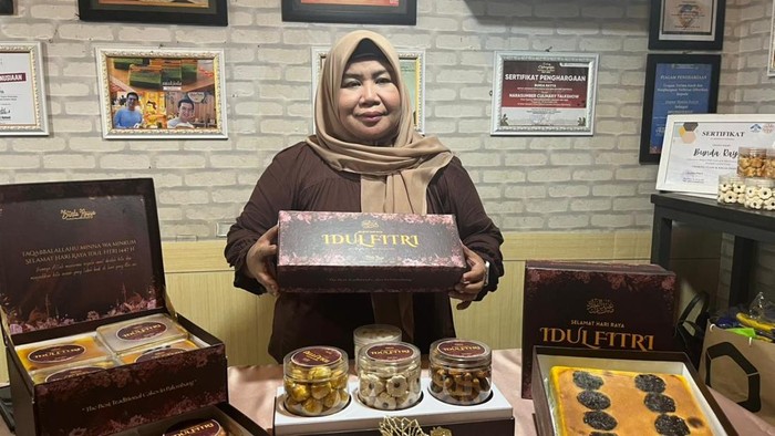 Paket Kue Lebaran bertema Kota Suci dari Bunda Rayya