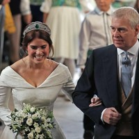 Sikap Eugenie diduga berkaitan dengan kiprahnya di dunia advokasi. Ia merupakan salah satu pendiri Anti-Slavery Collective, lembaga amal yang berfokus memerangi perdagangan manusia dan eksploitasi seksual. Eugenie disebut kecewa atas keputusan ayahnya yang tidak menyampaikan permintaan maaf kepada para korban Epstein.  Foto: UK Press via Getty Images/Mark Cuthbert