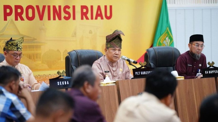 Plt Gubernur Riau SF Hariyanto
