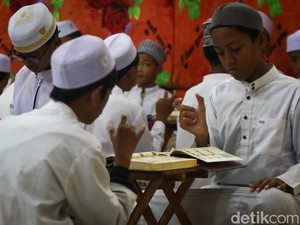 Jalan Sunyi Menemukan Tuhan di Pesantren Tunarungu Darul Ashom Sleman
