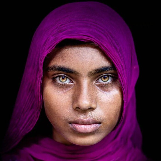 Potret Cantik Mata Orang Bangladesh, Jepretan Mou Ayesha