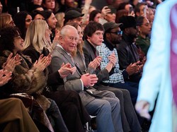 Video: Tak Lama Usai Andrew Ditangkap, Raja Charles Hadiri Fashion Week