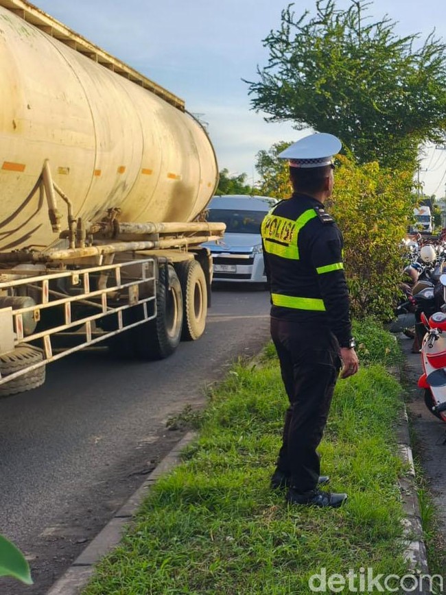 Polisi Bubarkan Aksi Balap Liar Usai Sahur di Sidoarjo