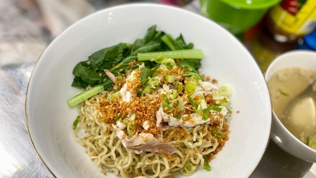 Restaurant Panjang Umur: Buka Puasa Pakai Bakmi Ayam Asin dan Kwetiau Sapi Lezat