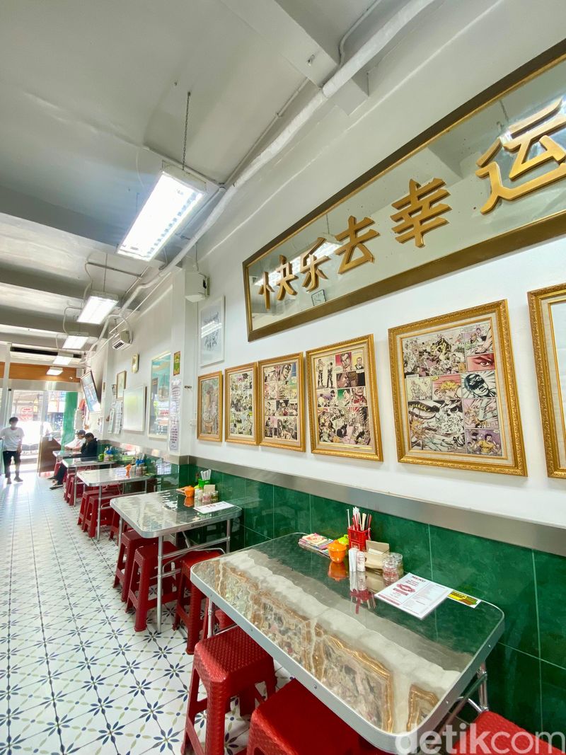 Interior Restaurant Panjang Umur