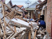 Lubang Diameter 52 Cm Ditemukan di Lokasi Ledakan Petasan di Situbondo