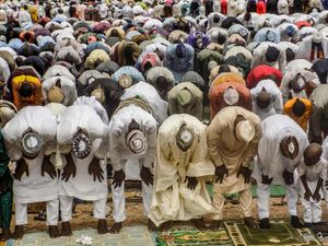 Tata Cara Sholat Tarawih dan Witir 23 Rakaat Lengkap dengan Niat serta Doanya