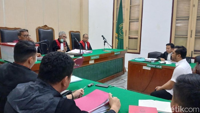 Sidang tuntutan Amsal Sitepu di Pengadilan Negeri (PN), Jumat (20/2/2026)