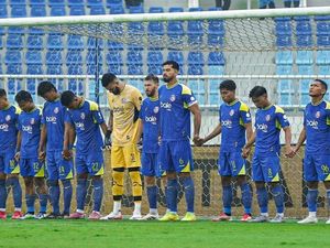Arema FC Redam Rekor Tak Terkalahkan Persis Solo
