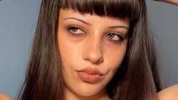 Tren Sleepy Girl Makeup, Look Ngantuk yang Lagi Hits