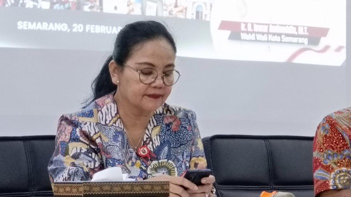 Wali Kota Semarang, Agustina Wilujeng Pramestuti
