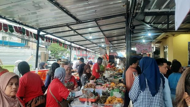 War Takjil di Benhil