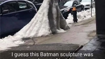 Keren banget bisa jadi bentuk Batman full body gini. Foto: StreetArtUtopia