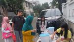 Gemas! Anak Ririn Ekawati dan Ibnu Jamil Jualan Es Takjil