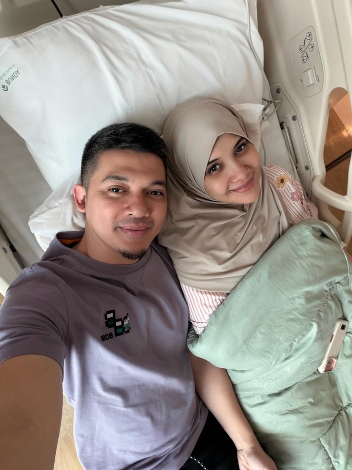Irwansyah dan Zaskia Sungkar