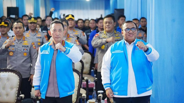 Kapolri Jenderal Listyo Sigit Prabowo dalam acara Tasyakuran HUT Ke-53 KSPSI dan Peringatan Hari Pekerja Indonesia 2026 di Pusdiklat KSPSI, Jatiluhur, Purwakarta, Jawa Barat.