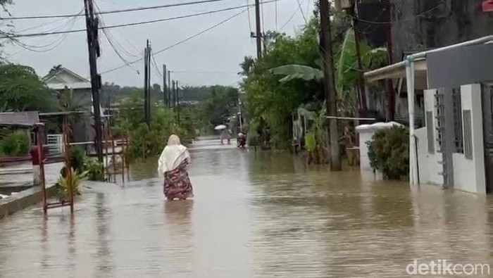Kondisi banjir di Perumahan Rapak Binuang, Sempaja Selatan, Samarinda, Sabtu (21/2/2026).