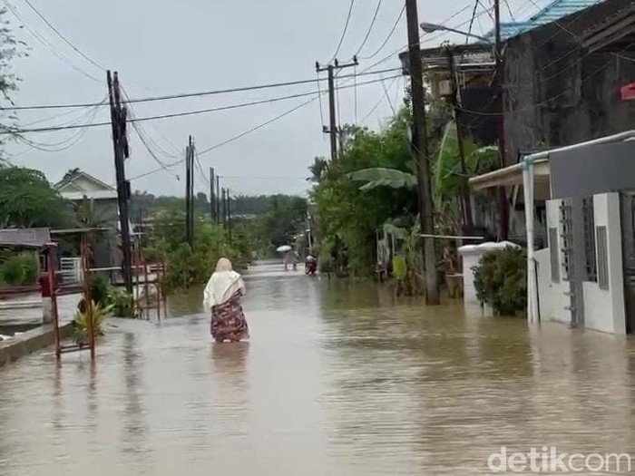 Kondisi banjir di Perumahan Rapak Binuang, Sempaja Selatan, Samarinda, Sabtu (21/2/2026).