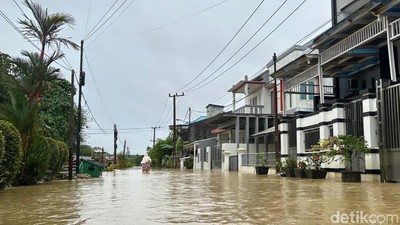 Potret Samarinda Tergenang Usai Diguyur Hujan Sejak Dini Hari