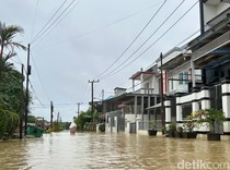 Potret Samarinda Tergenang Usai Diguyur Hujan Sejak Dini Hari