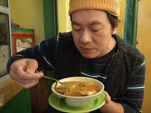 Melki Bajaj Jelajah Kuliner Legendaris Jakarta, 3 Menu Ini Bikin Penasaran!