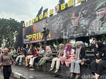 Ngabuburit di Pasar Kodam Brawijaya Surabaya