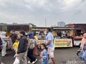 Ngabuburit di Pasar Kodam Brawijaya Surabaya, Jajanan Mulai Rp 5 Ribu