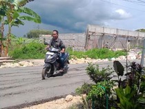 Pemotor yang Terjang Jalan Lagi Dicor di Blora Jadi Tersangka
