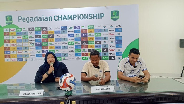 Sesi jumpa pers PSIS jelang laga lawan Deltras di Sidoarjo, Sabtu (21/2/2026).