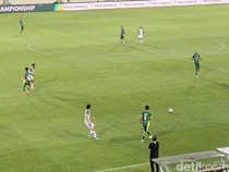 Babak Pertama PSS Sleman Unggul 1-0 Atas Persipura