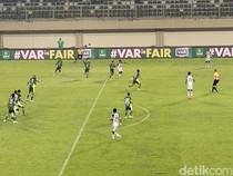 Hasil Championship: Libas Persipura 2-0, PSS SLeman Dingin di Puncak