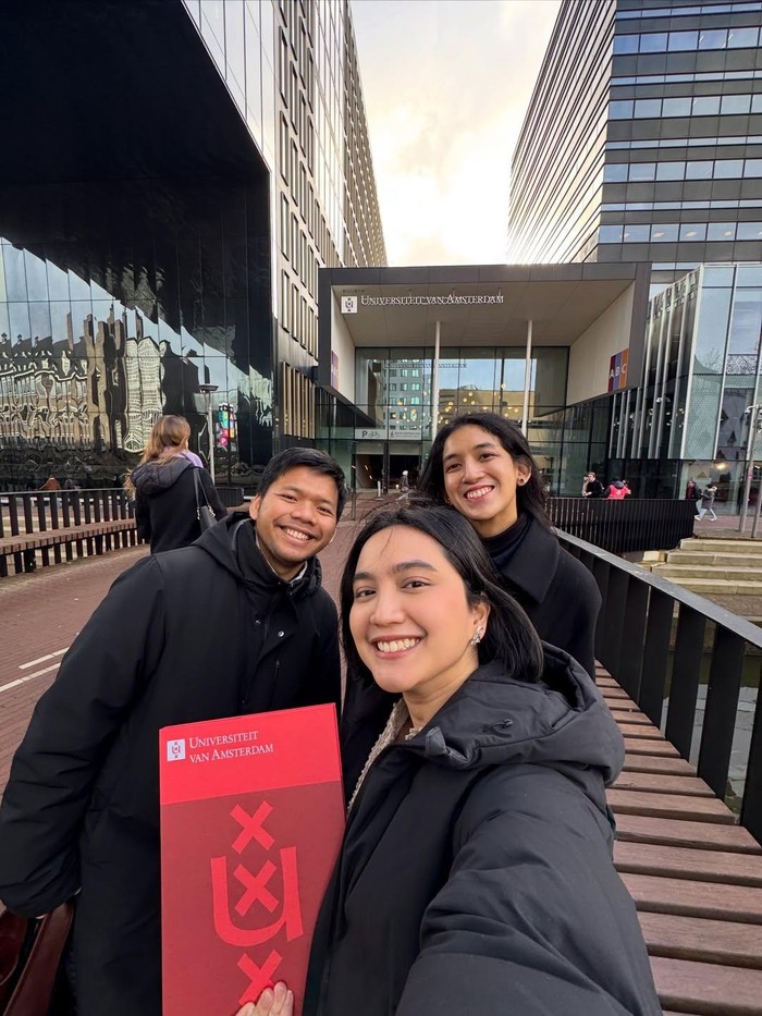 Rachel Amanda Aurora ambil ijazah S2 di Amsterdam.