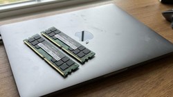 Pria Ini Temukan Harta Karun Ratusan Juta di Garasi: RAM DDR4