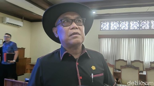 Sekretaris Pansus TRAP, I  Dewa Nyoman Rai saat ditemui di Gedung DPRD Bali, Jumat (20/2/2026). (Hani Sofiah)