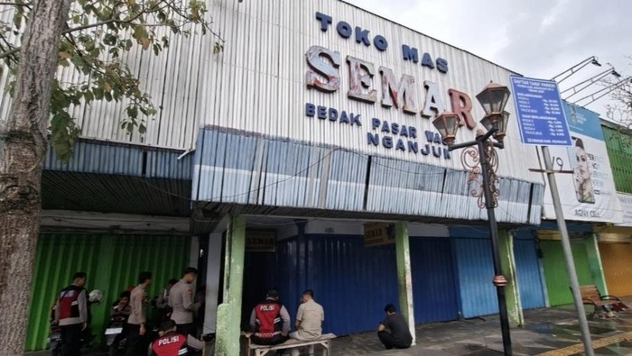 Toko Emas Semar milik TW di Jalan Ahmad Yani Nganjuk