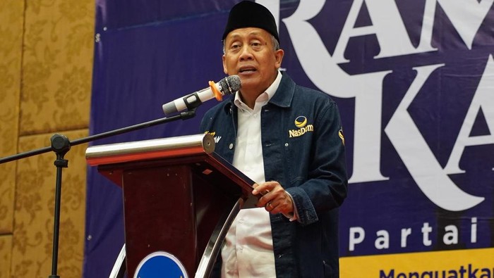 Wakil Ketua DPR, Saan Mustopa