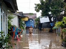 Banjir Masih Merendam Pemukiman di Probolinggo