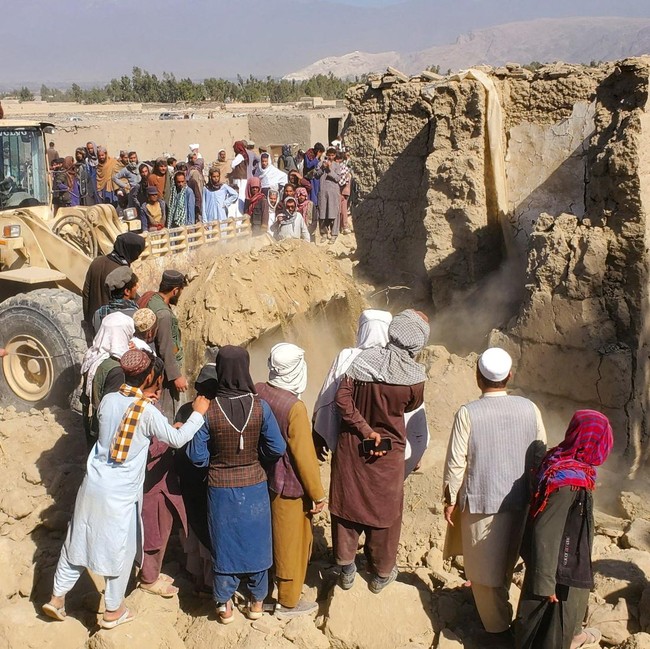 Distrik Bihsud Porak-Poranda Usai Serangan Udara Pakistan